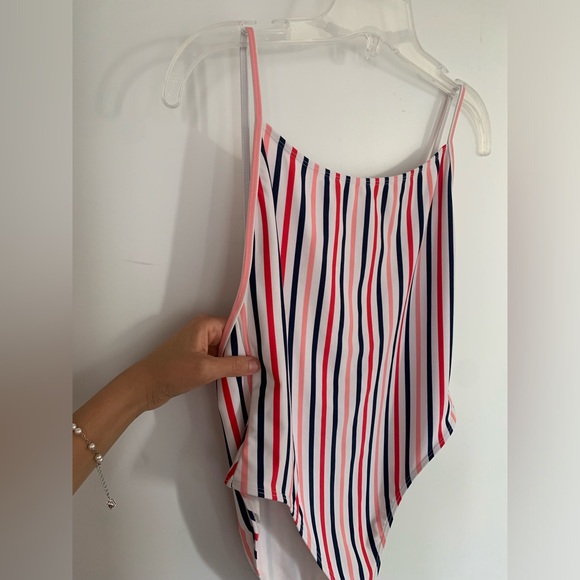 Forever 21 striped one piece (Size: M or 6) - Picture 3 of 8